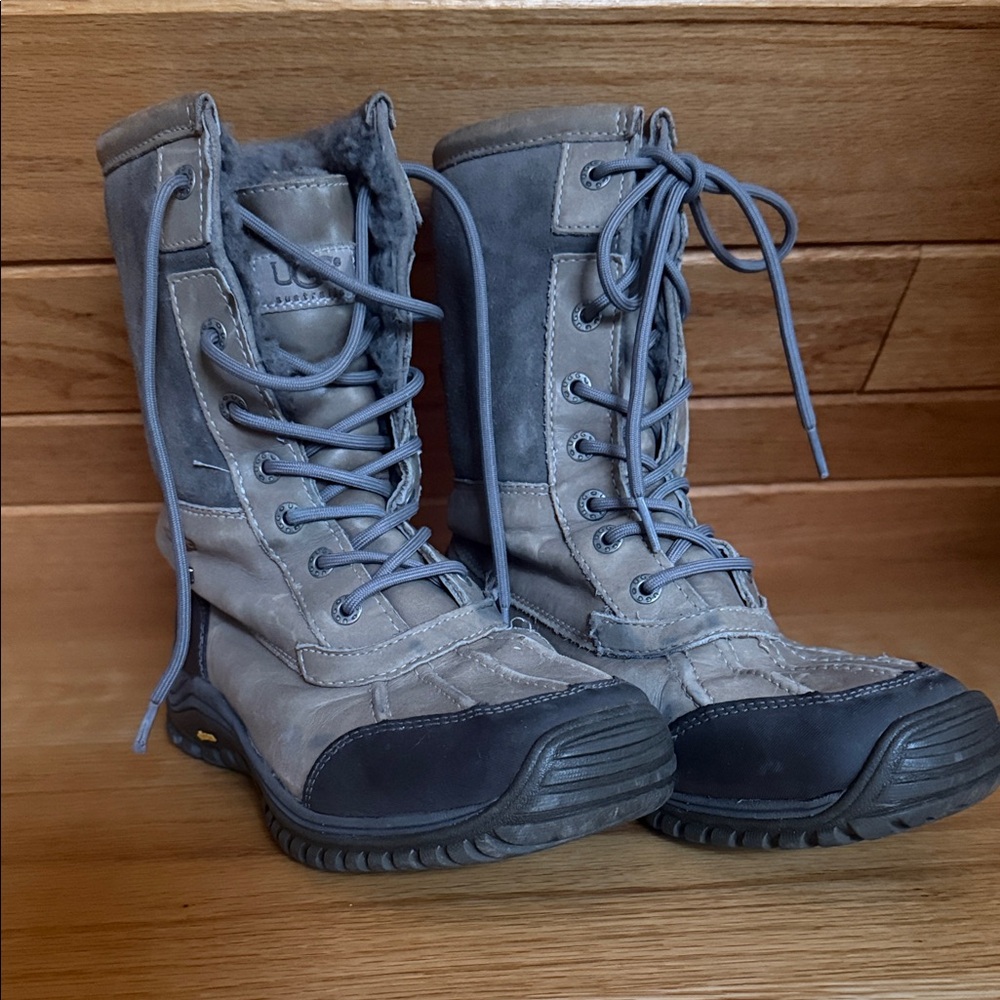 UGG Cream and Gray Lace Up Adirondack Boots